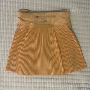 lululemon athletica Women's Rock Melon Pleated Mini Skirt